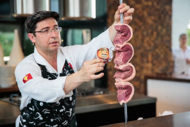 Cortes Certificados Hereford são degustados durante Happy Hour da CNA em Brasília