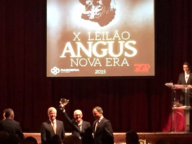 Cabanha Santa Joana recebe o "Troféu Mérito Genético 2015"