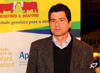 Hereford, a todo vapor (por Ricardo Furtado)