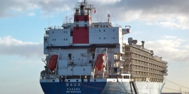 Foto do navio NV NADA extraída de http://www.shipspotting.com